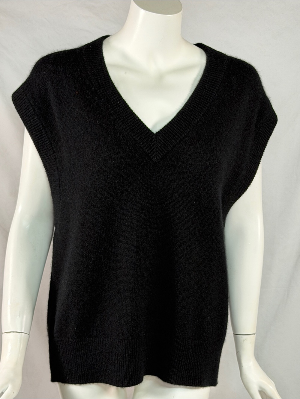 White + Warren Black V-Neck Sleeveless Sweater Vest